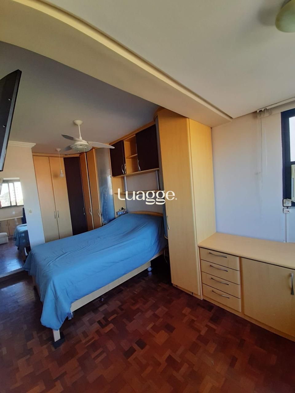 Apartamento à venda com 2 quartos, 75m² - Foto 10
