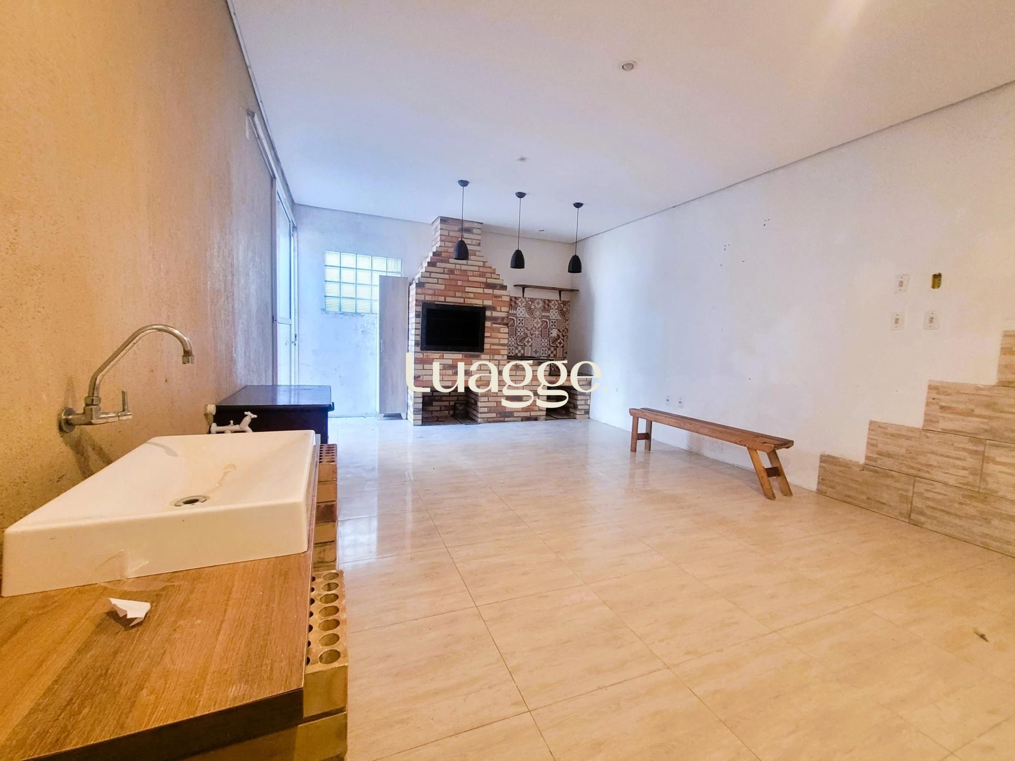 Casa à venda com 2 quartos, 136m² - Foto 8