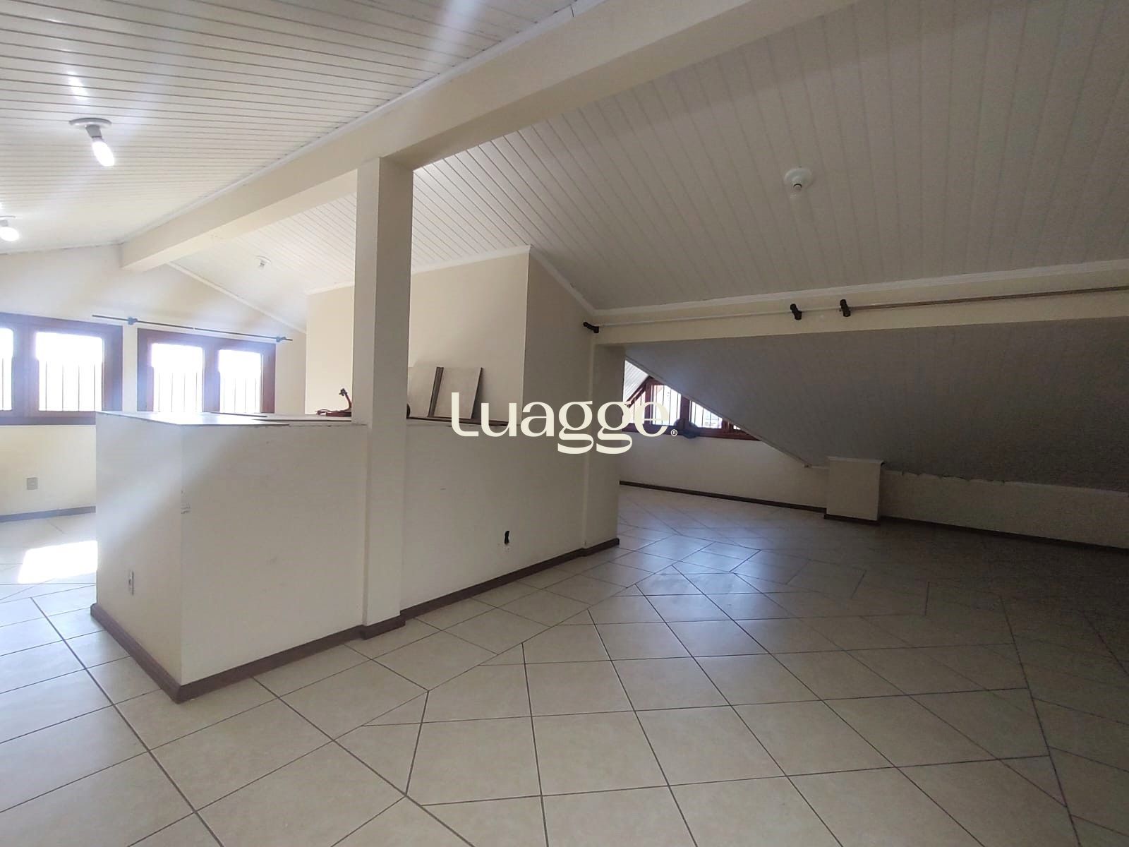 Casa, 4 quartos, 200 m² - Foto 47