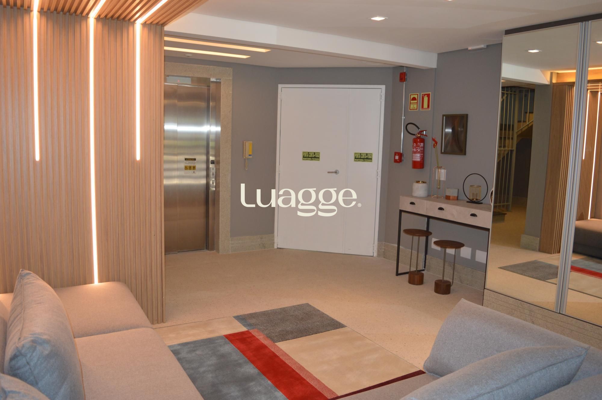 Apartamento à venda com 2 quartos, 69m² - Foto 4