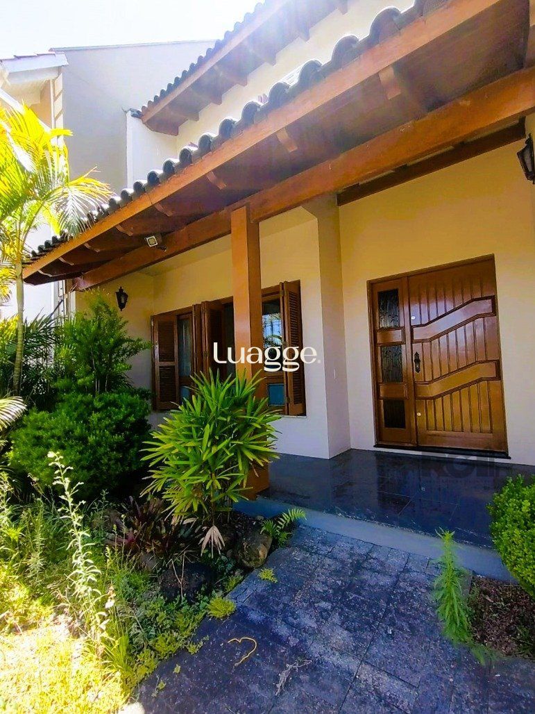 Casa à venda com 3 quartos, 277m² - Foto 4