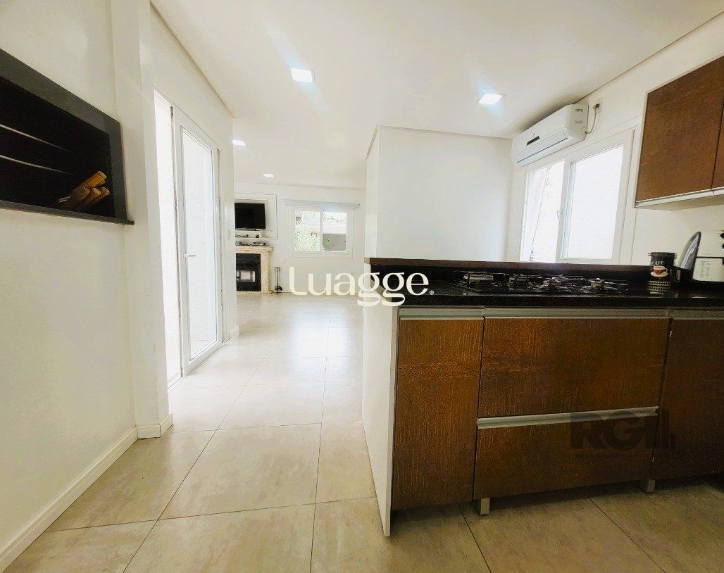 Casa de Condomínio à venda com 3 quartos, 220m² - Foto 25