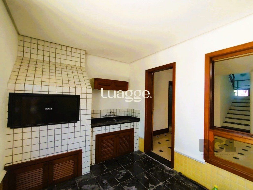 Casa à venda com 3 quartos, 277m² - Foto 14