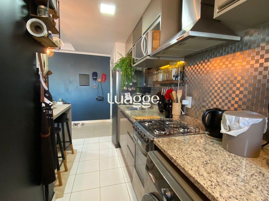 Apartamento à venda com 2 quartos, 67m² - Foto 7