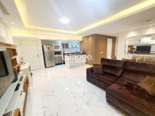 Apartamento à venda com 2 quartos, 75m² - Foto 1