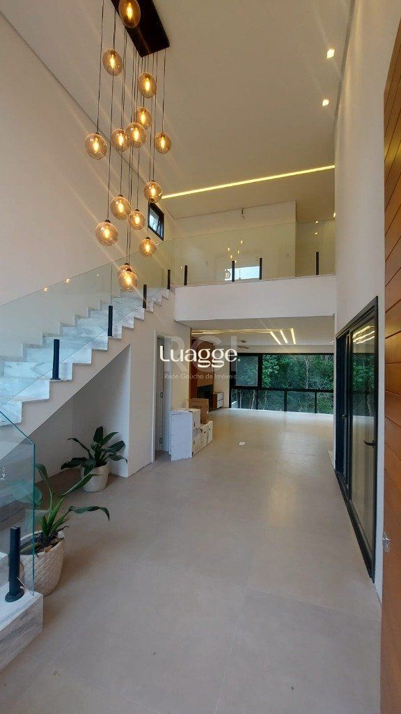 Casa de Condomínio à venda com 3 quartos, 222m² - Foto 3