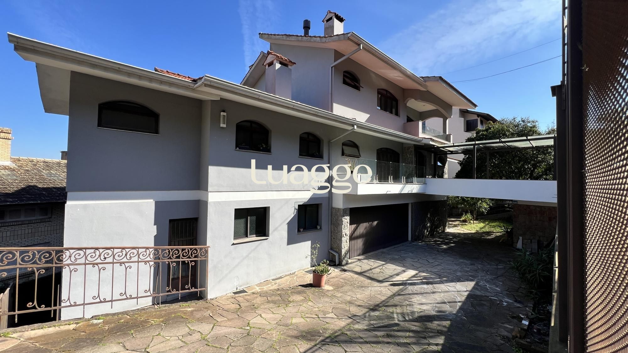 Casa à venda com 4 quartos, 502m² - Foto 1