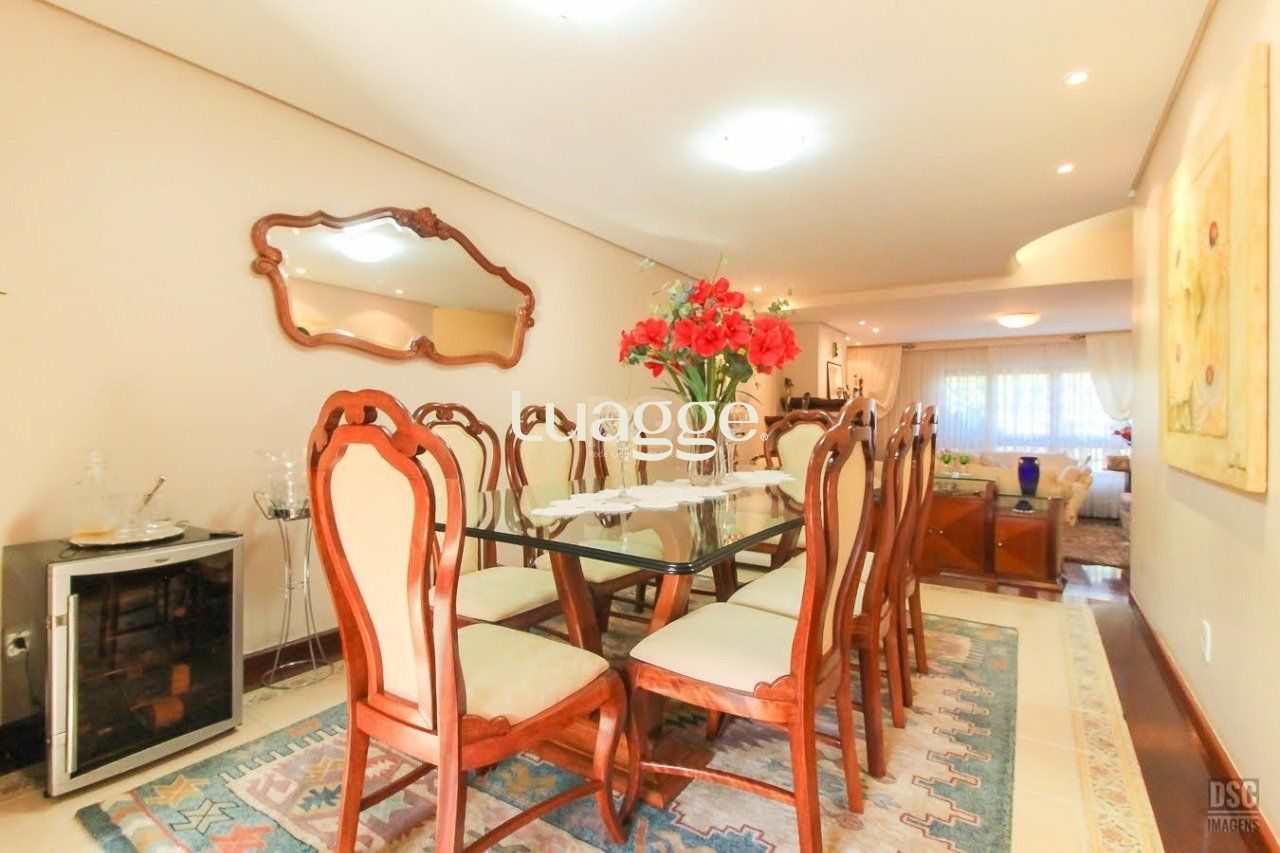 Casa à venda com 4 quartos, 380m² - Foto 8