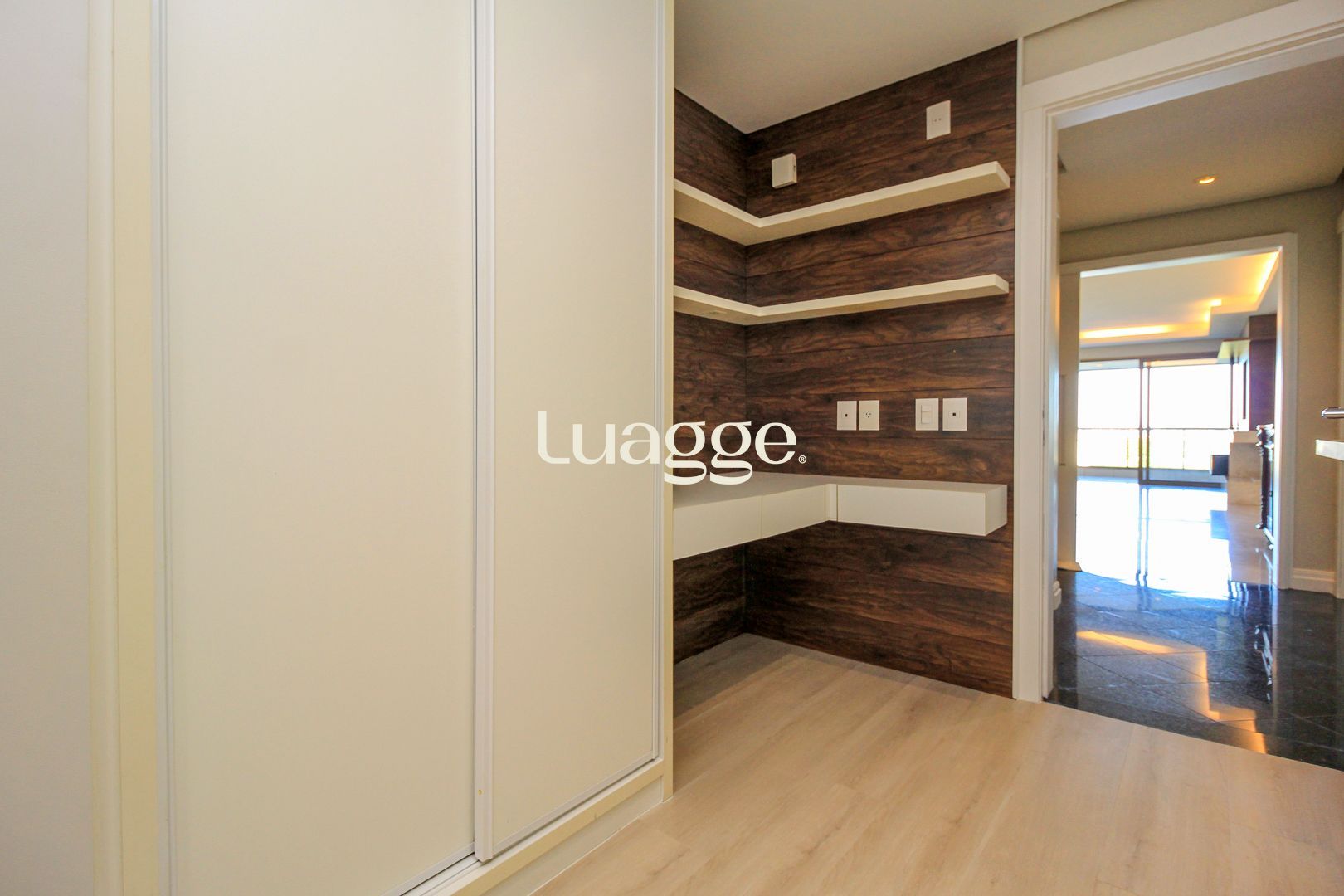 Apartamento à venda com 3 quartos, 206m² - Foto 26