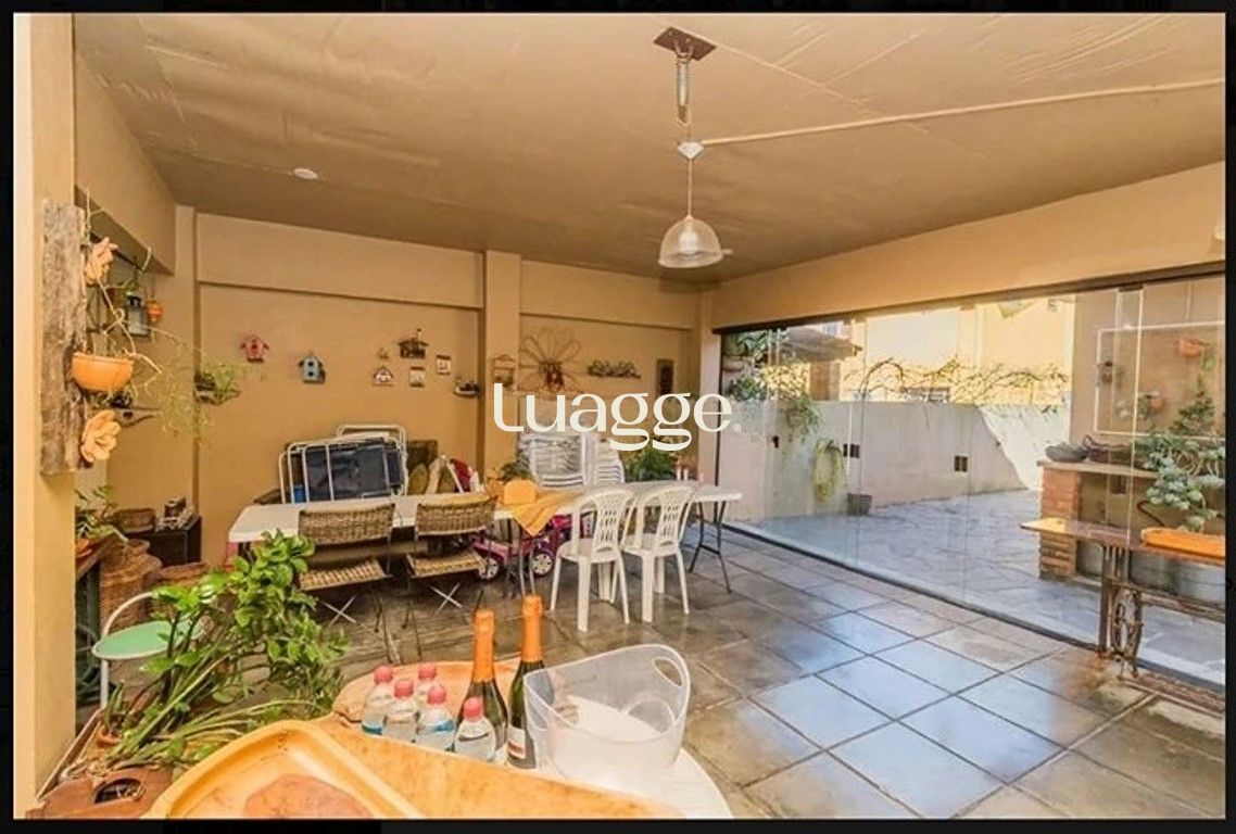 Casa à venda com 3 quartos, 281m² - Foto 16