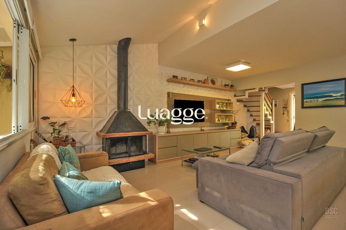 Casa de Condomínio à venda com 3 quartos, 300m² - Foto 2