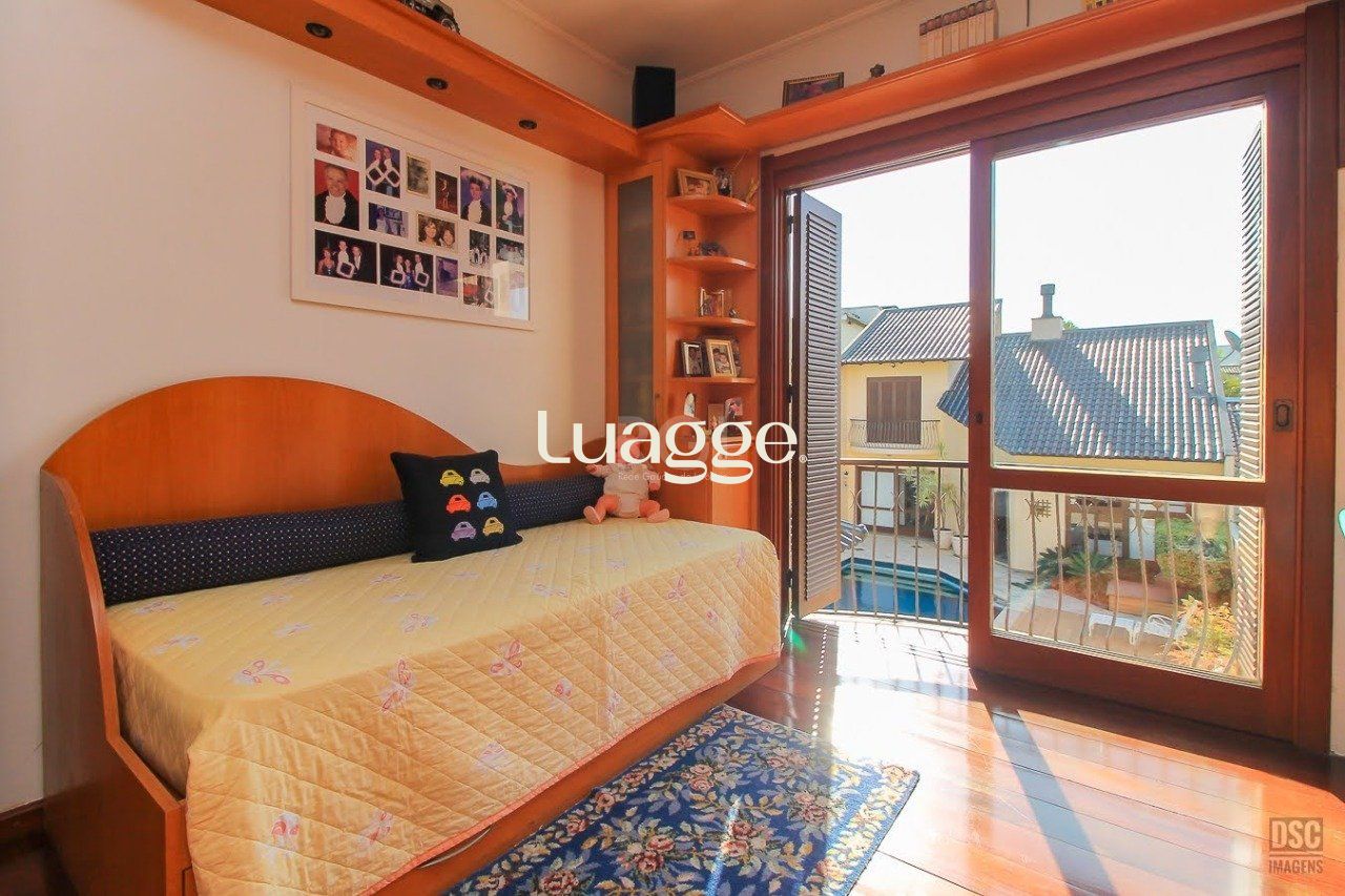 Casa à venda com 4 quartos, 380m² - Foto 25