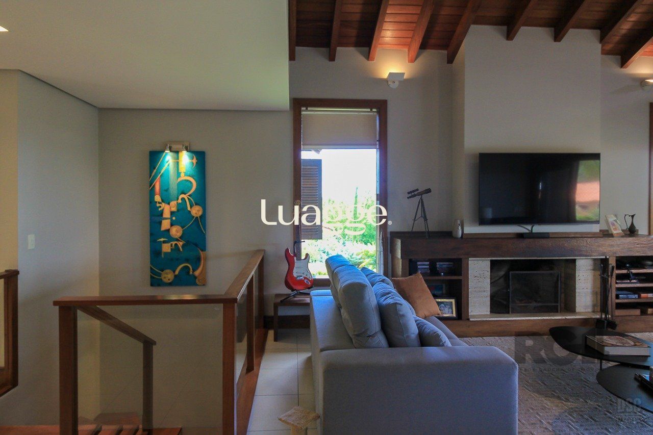 Casa de Condomínio à venda com 3 quartos, 249m² - Foto 8