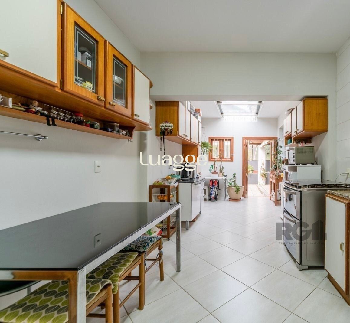 Casa à venda com 3 quartos, 271m² - Foto 7