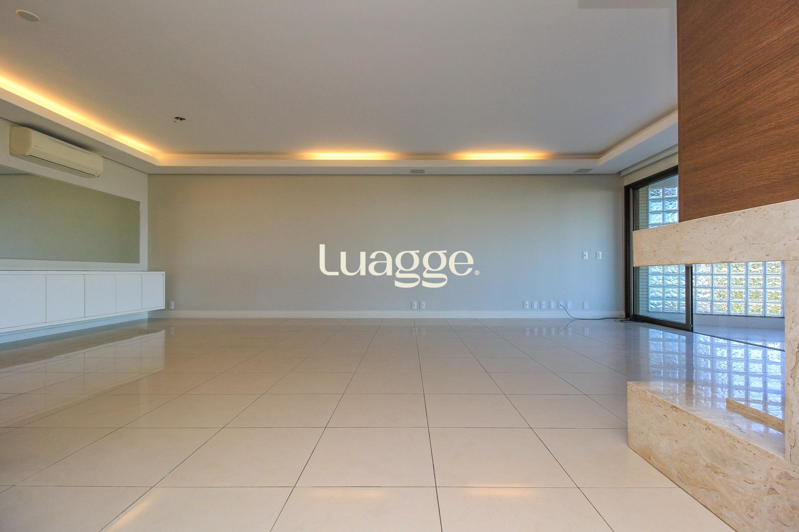 Apartamento à venda com 3 quartos, 206m² - Foto 5