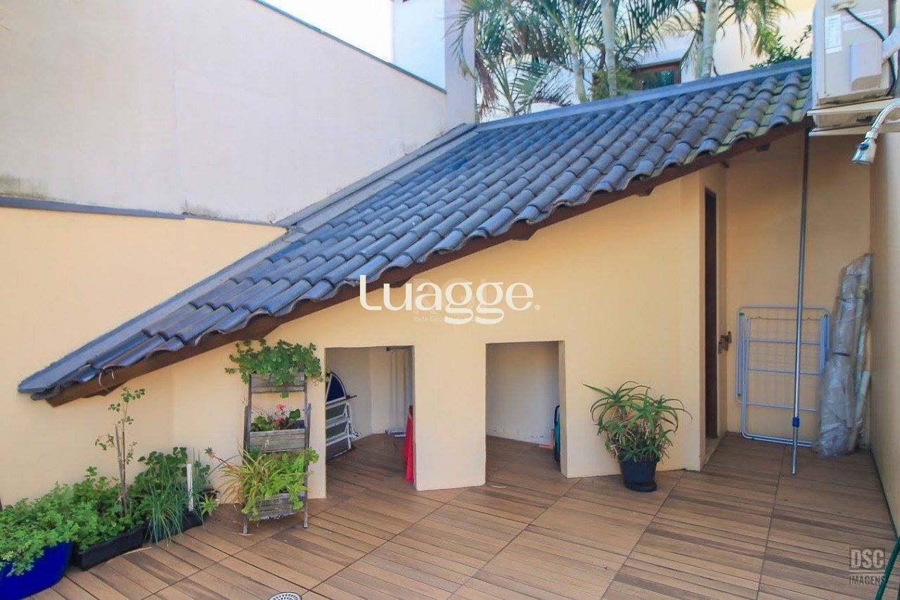 Casa à venda com 4 quartos, 380m² - Foto 40