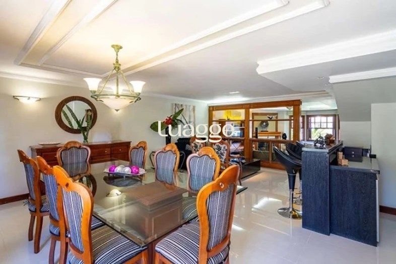 Casa à venda com 3 quartos, 284m² - Foto 4