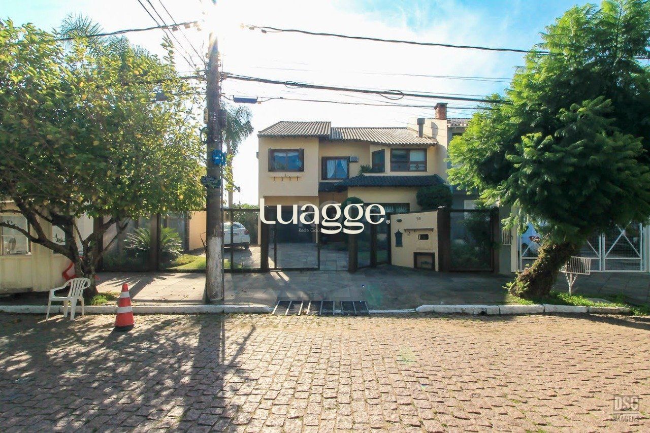 Casa à venda com 4 quartos, 380m² - Foto 3