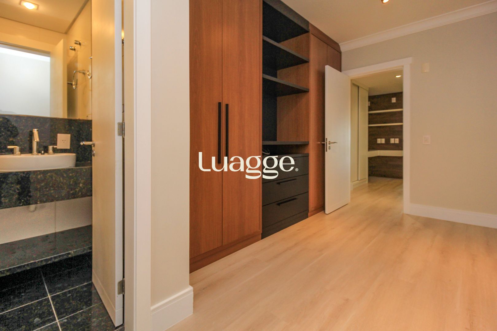 Apartamento à venda com 3 quartos, 206m² - Foto 44