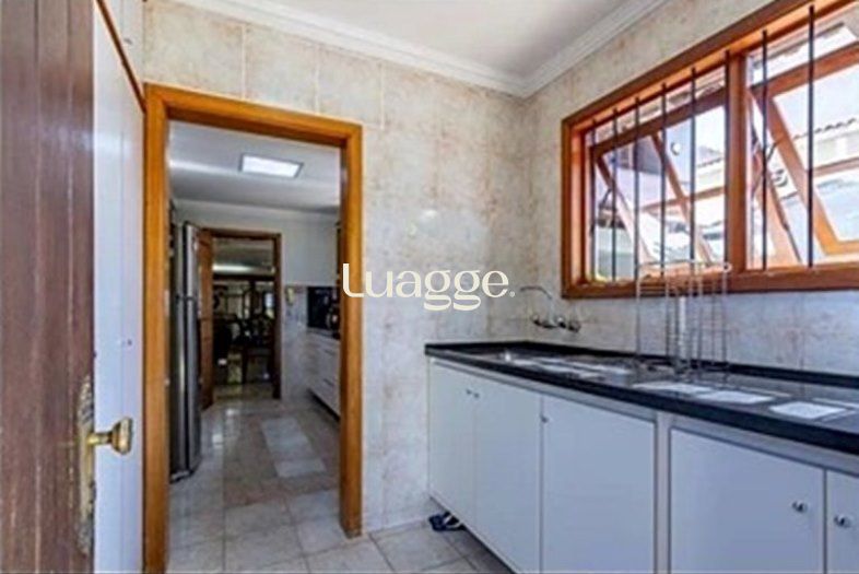 Casa à venda com 3 quartos, 284m² - Foto 15
