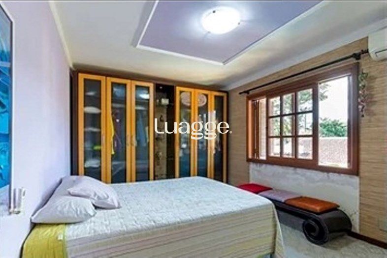 Casa à venda com 3 quartos, 284m² - Foto 10