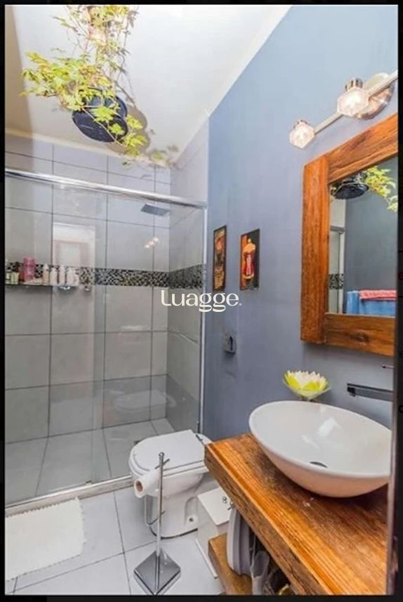 Casa à venda com 3 quartos, 281m² - Foto 11