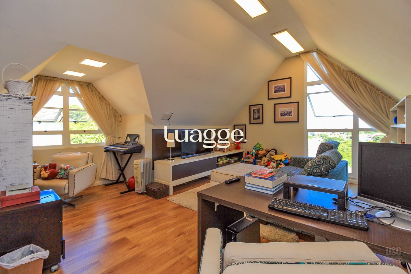 Casa de Condomínio à venda com 3 quartos, 300m² - Foto 20