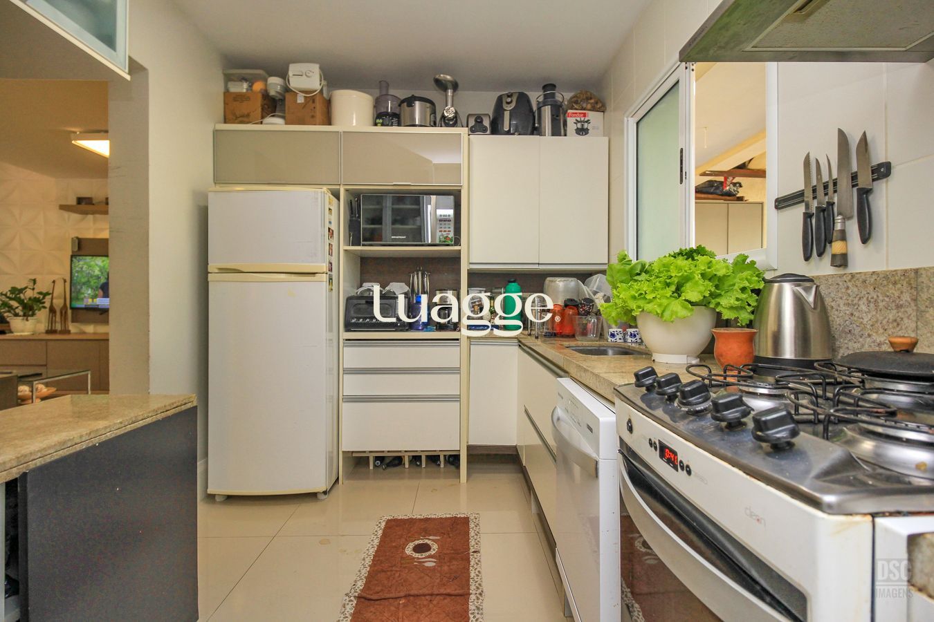 Casa de Condomínio à venda com 3 quartos, 300m² - Foto 11