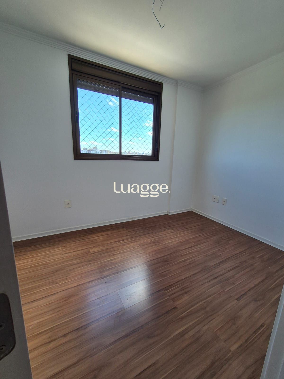 Apartamento à venda com 3 quartos, 109m² - Foto 3