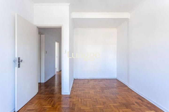 Apartamento à venda com 3 quartos, 158m² - Foto 17