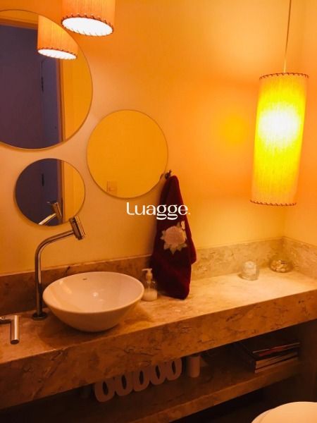 Apartamento à venda com 2 quartos, 70m² - Foto 13