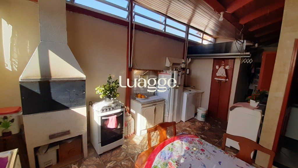 Casa à venda com 3 quartos, 98m² - Foto 14
