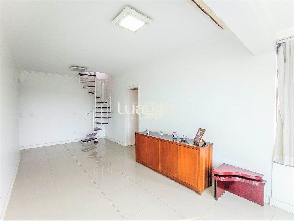Cobertura à venda com 2 quartos, 173m² - Foto 4