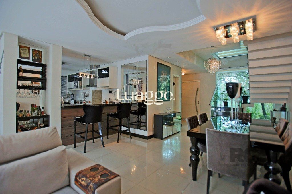Casa à venda com 3 quartos, 299m² - Foto 2