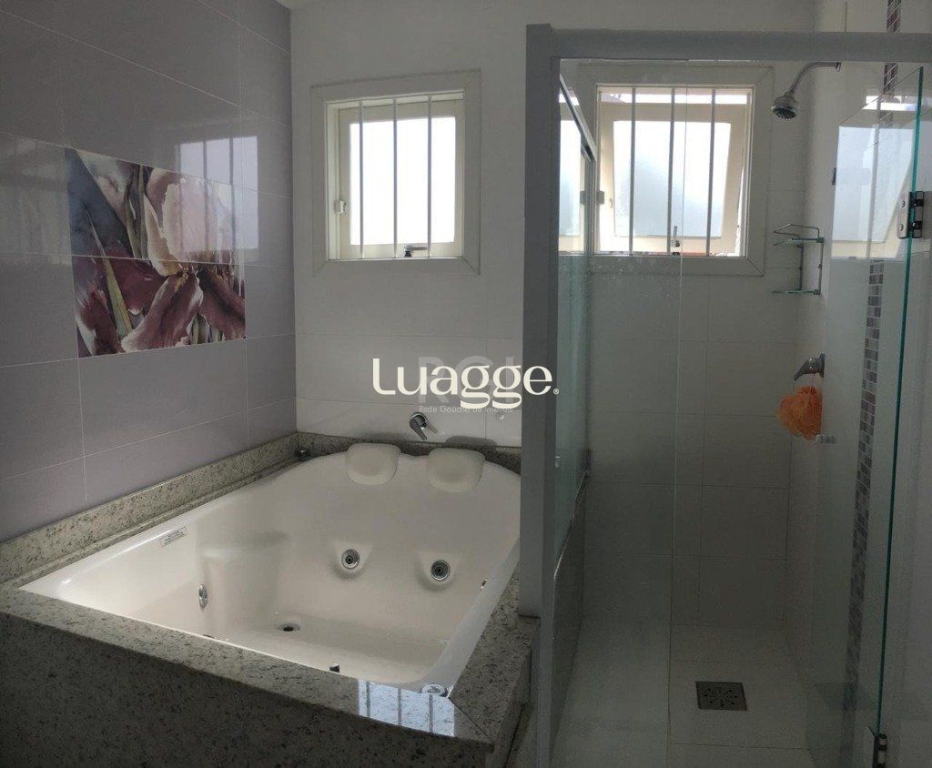 Casa à venda com 5 quartos, 243m² - Foto 31