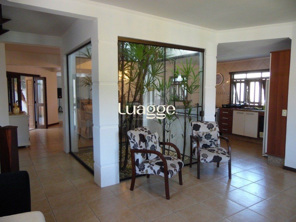 Casa à venda com 5 quartos, 411m² - Foto 4