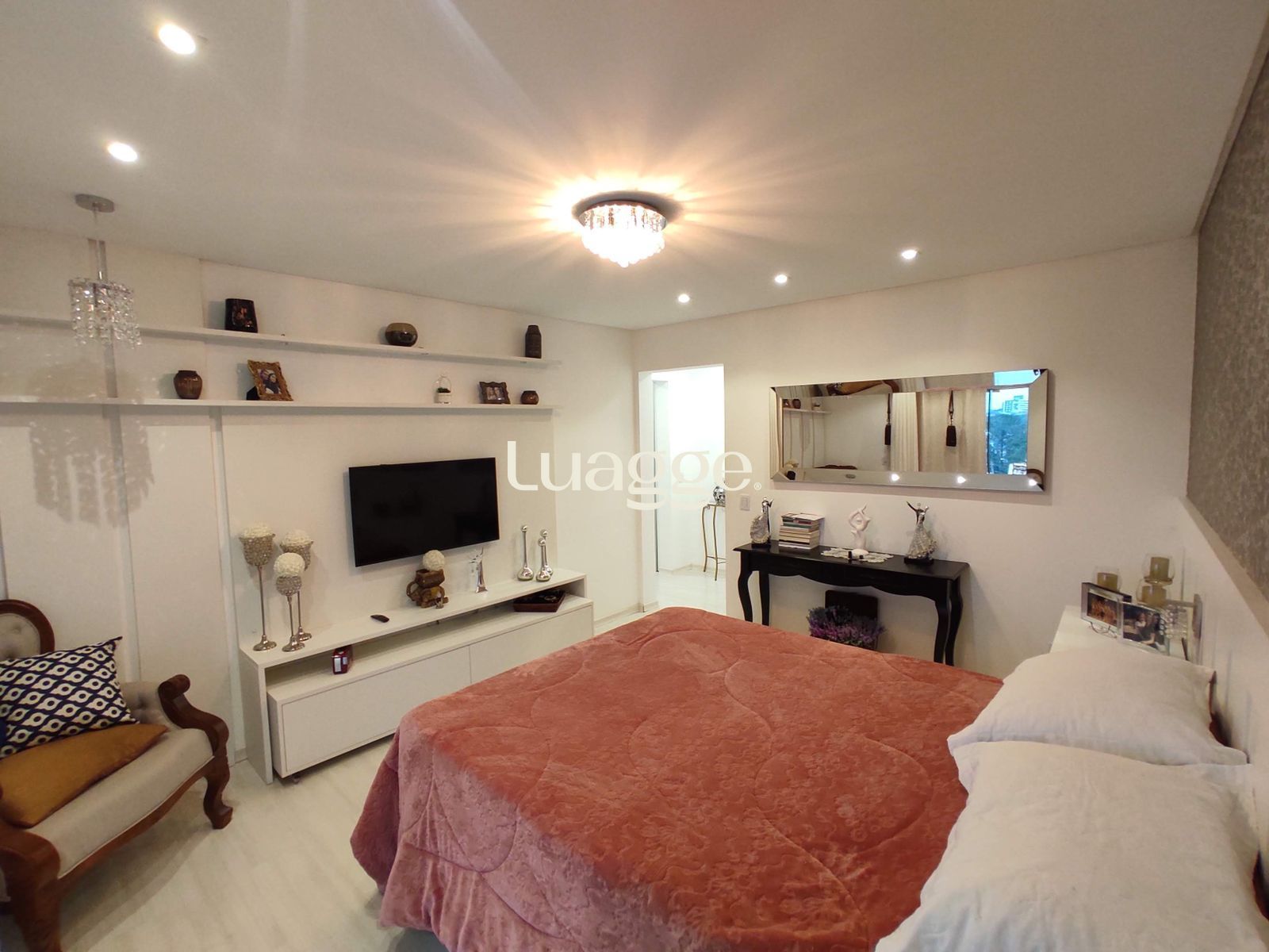 Casa à venda com 3 quartos, 226m² - Foto 20