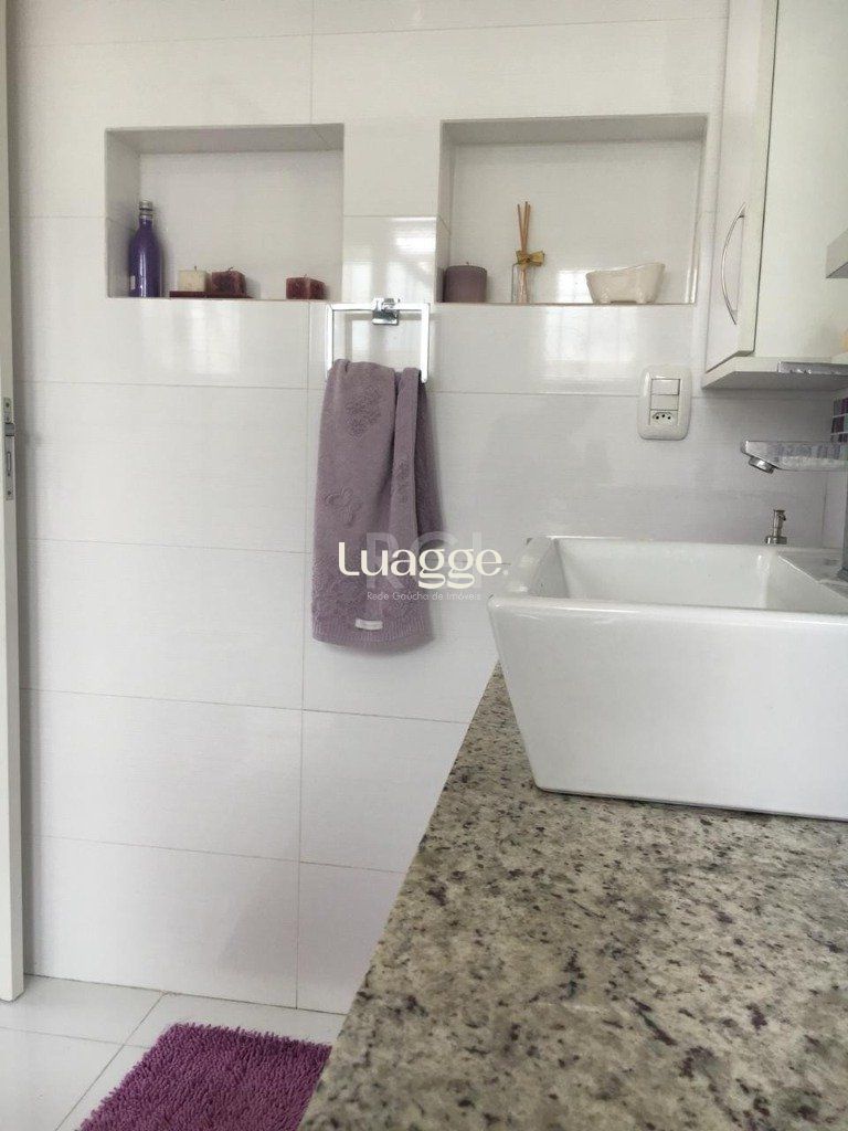 Casa à venda com 5 quartos, 243m² - Foto 29