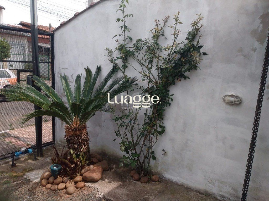 Casa à venda com 2 quartos, 59m² - Foto 3