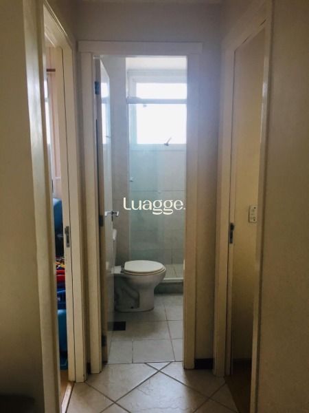 Apartamento à venda com 2 quartos, 70m² - Foto 14