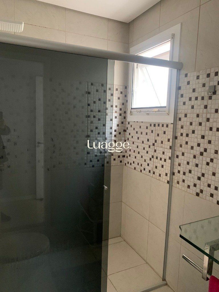 Sobrado à venda com 4 quartos, 242m² - Foto 4
