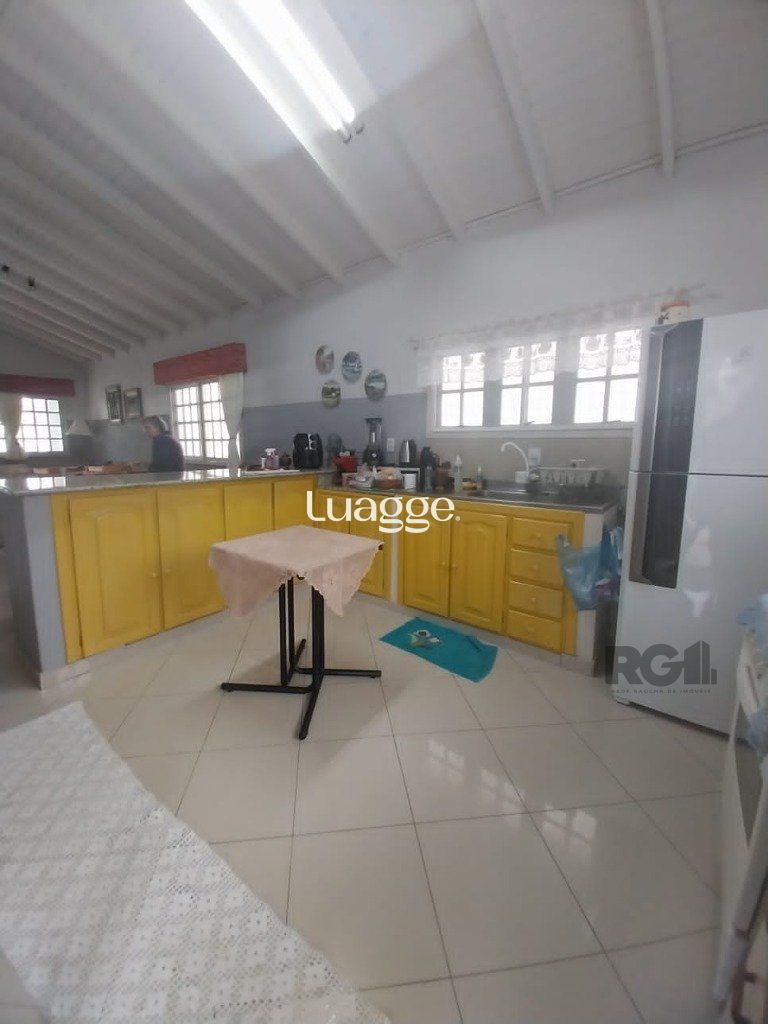 Casa à venda com 2 quartos, 207m² - Foto 17