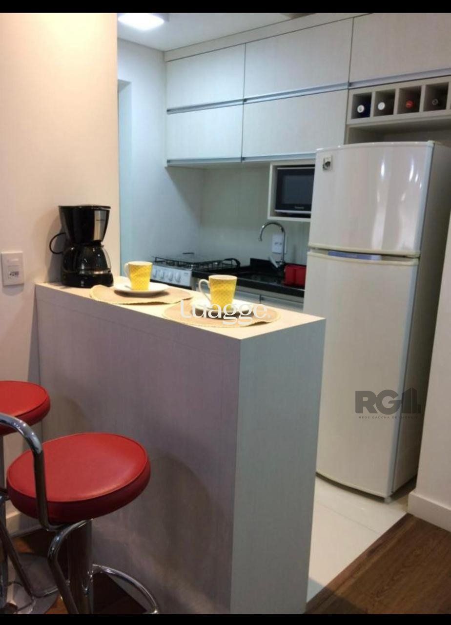 Apartamento à venda com 2 quartos, 77m² - Foto 11