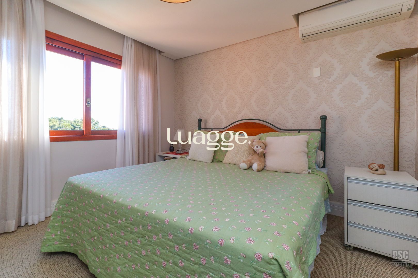 Casa à venda com 3 quartos, 350m² - Foto 22