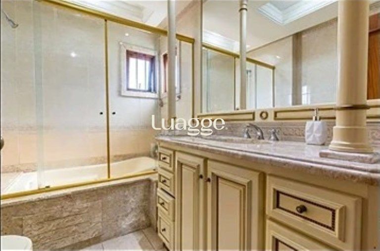 Casa à venda com 3 quartos, 284m² - Foto 7