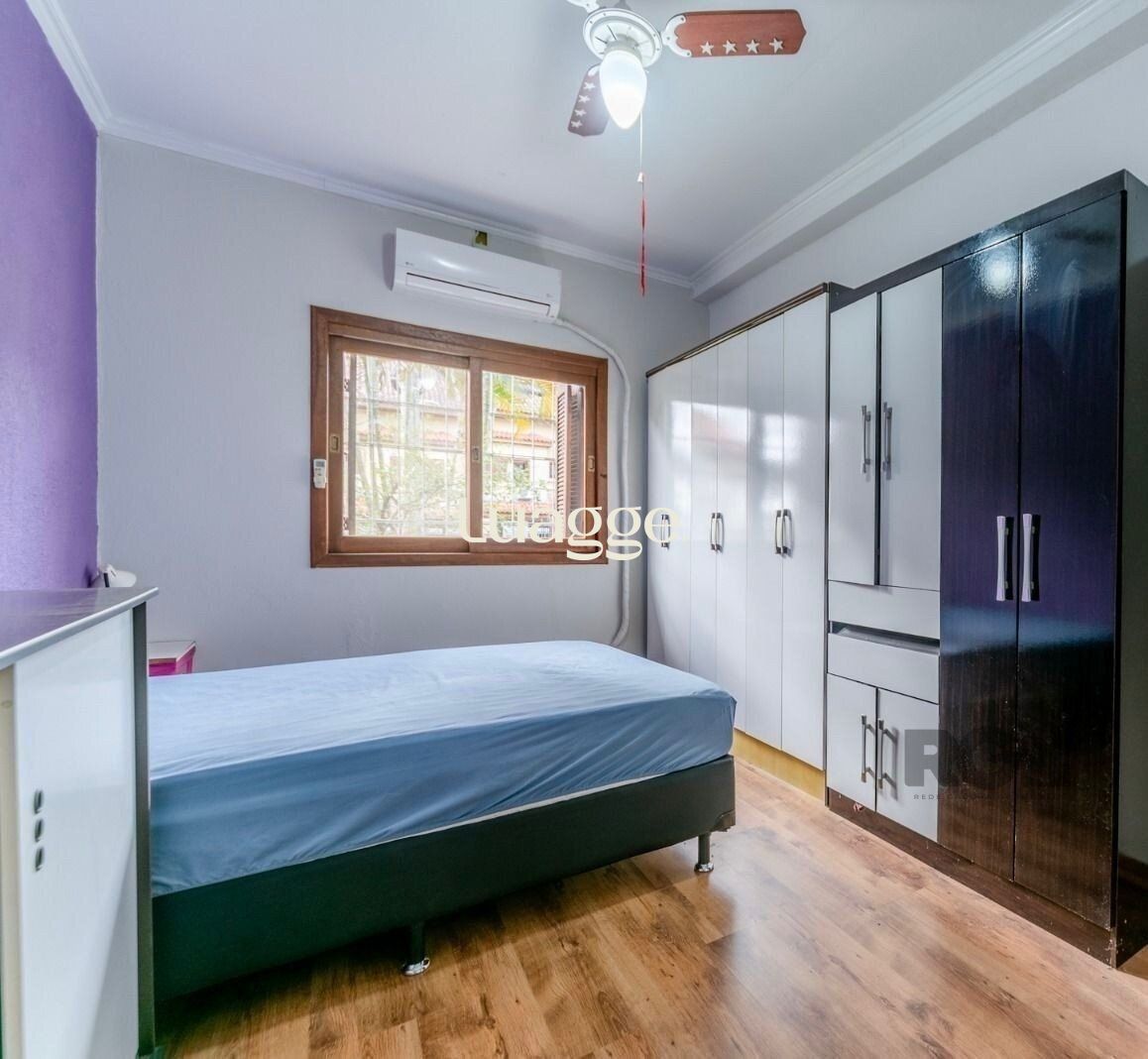 Casa à venda com 3 quartos, 271m² - Foto 9