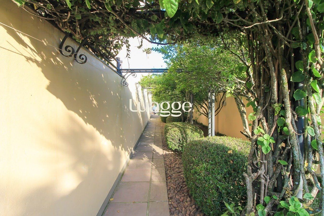 Casa à venda com 4 quartos, 380m² - Foto 35