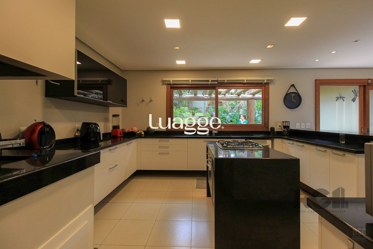 Casa de Condomínio à venda com 3 quartos, 249m² - Foto 11