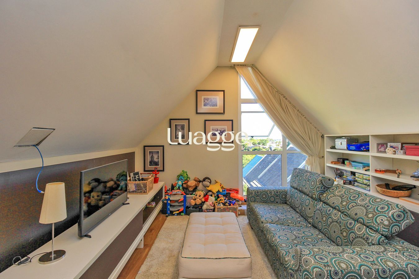 Casa de Condomínio à venda com 3 quartos, 300m² - Foto 21