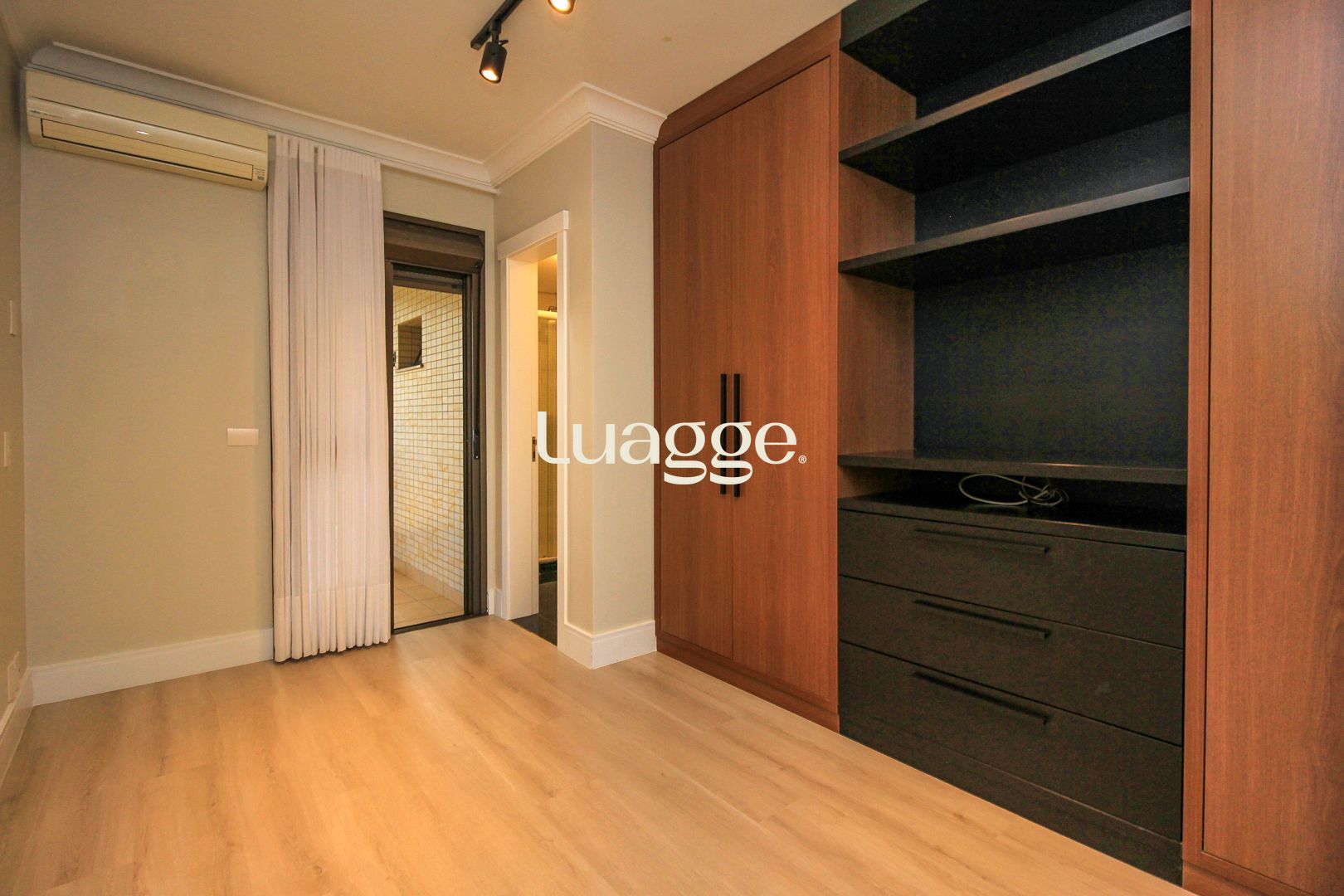 Apartamento à venda com 3 quartos, 206m² - Foto 43